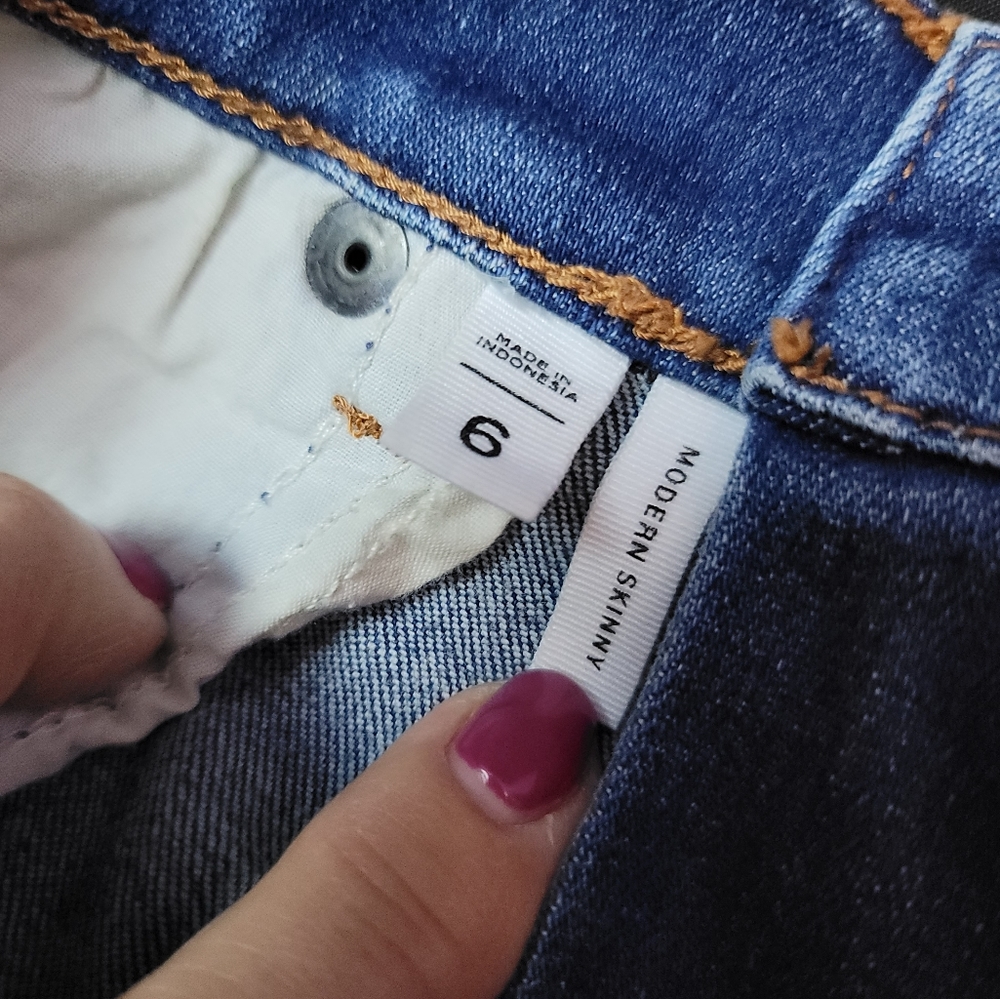 Skinny Jeans - Picture 2 of 3